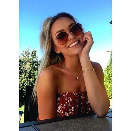 Taylor Selfridge boasts over 700K Instagram followers.